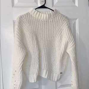 Creme sweater